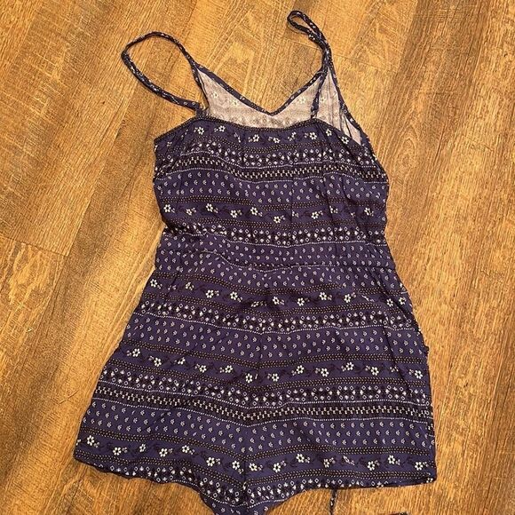 Old Navy romper  - Picture 2 of 2